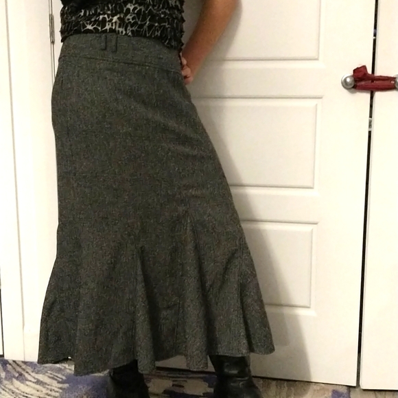 Skirt - Picture 3 of 7